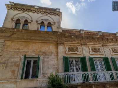 ...dove svetta un torrino con bifore neogotiche, realizzato successivamente alla costruzione